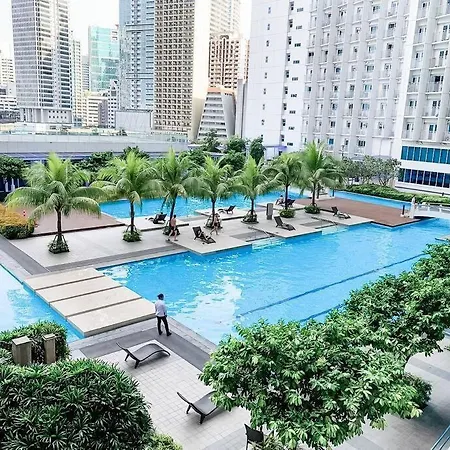 Entire 1-Bedroom Condo In Makati